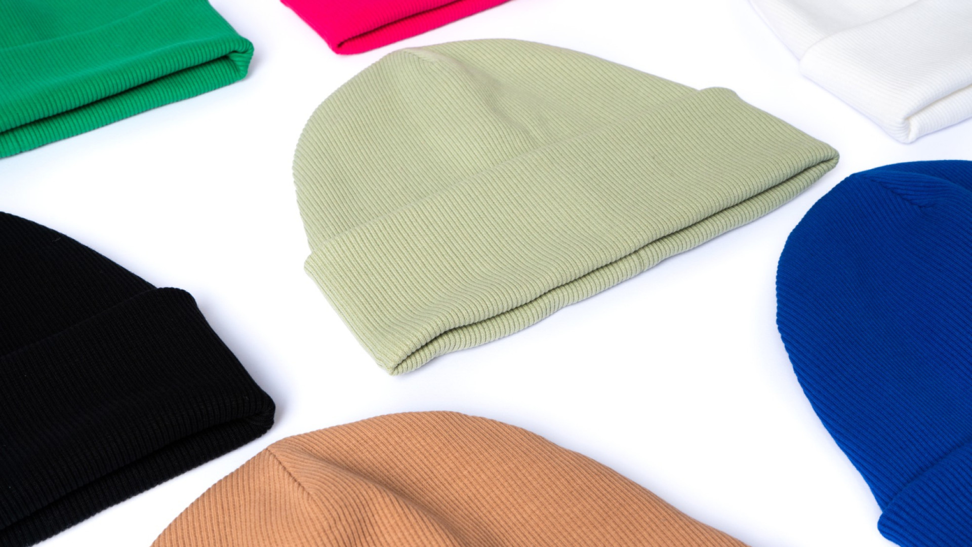 Couleurs, matières et coupes : bien choisir sa casquette ou son bonnet